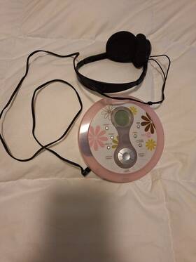 Npf475r Nexplay Portable Cd/fm Radio