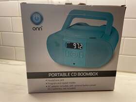 Ond19aaa03 Onn New Boom Box Groove Portable Am/fm/cd Baby Blue Headphones Ac Ada