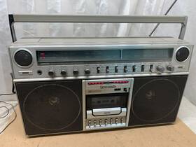 Rx-5220 Panasonic As1735 Vtg Am/fm Radio Cassette Tape Recorder Boombox 110/220v Works