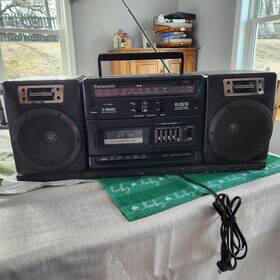 Rx-cs710 Panasonic Rx-63710 5-band Boombox Cassette Player Am/fm Radio Eq Headphone Black