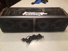 D8347 Philips D8349 Magnavox / Cu-booster Boombox Stereo Cassette 6 Speakers