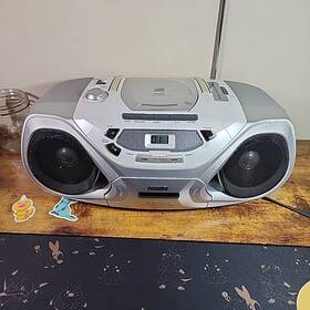 Kt000142082199 Philips Phillips Az1050 Radio Cd Cassette Player And Recorder