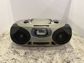 Az1202 Philips Magnavox Boombox Cd Recorder Cassette Am/fm Silver Black Surround
