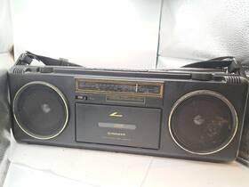 Sk-200 Pioneer Vtg Stereo Radio Cassette Player Portable Boombox W Adjust Strap