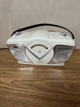 Proscan 058465807214 Retro Style Portable Cd Boombox With Am/fm Radio Front Loading Aux-in Cream