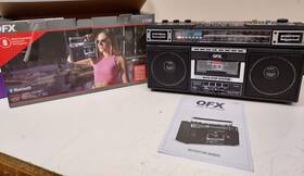 J-230bt Qfx Retro Rechargeable Am/fm Radio Bluetooth Boombox