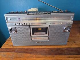 3641 Quasar Vintage Gx Am/fm Cassette Player Boombox