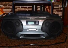Rp7999 Rca Rare Vintage Boombox Cd/cassette/am Fm Radio- Working Cd Issue Read