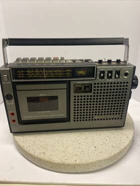 2470n Sanyo Model No. M Cassette/radio Boombox For Parts