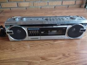 M7110k Sanyo Vintage Am/mw/sw/fm Radio Cassette Boombox With Pwr Cord Tested-good