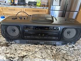 Mcd-z25 Sanyo Used Bassxpander Stereo Cassette Cd Radio Boom Box Works