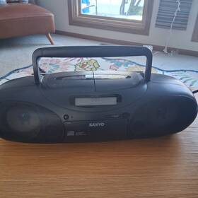 Mcd-z65k Sanyo Mcd-z65 Vintage 1992 Radio Cd Cassette Tape Combo Boombox Tested