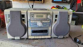 Mw750 Sanyo Mini Boom Box Vintage Red Dual Casette 2-way 4-speaker 1980s