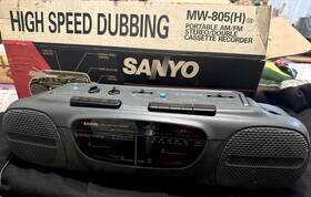 Mw805 Sanyo Vtg H Am/fm Radio Double Cassette Recorder Boombox - It Works Euc