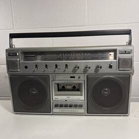 304.219 Sears Vintage Boombox Am Fm Cassette Player Recorder 15 Watts For Parts