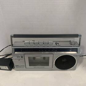 564.21210250 Sears Vintage Roebuck M Series Am/fm Radio Cassette Recorder