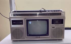 3m-95 Sharp Trimate 2000 Boombox With Tv/radio/cassette