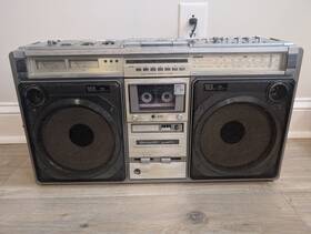 Gf-505st Sharp Cassette Boombox Silver Vintage Plays Cassettes New Belt