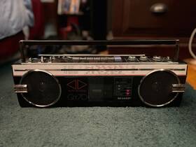 Qt-70r Sharp Vintage Boombox Qt-70 Am/fm Cassette - Parts/repair Radio Works