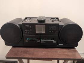 Sharp Qt-77cd Cd-s77 Portable Cd/2 Tape Stereo System With Power Cord And Remote