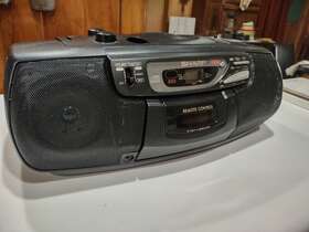 Qt-cd130 Sharp Cd Am/fm Radio Cassette Player Boombox