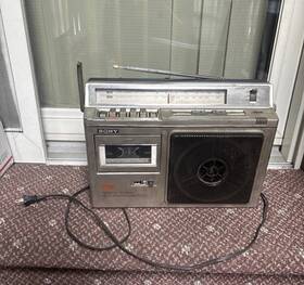 Cfm-33fm Sony Vintage Cassette-corder Am Radio Boombox For Repair