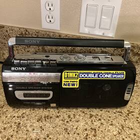 Cfm-d1mk2 Sony Cfm-d1 Mk2 Double Speaker Radio Cassette Recorder Fm/sw1/sw2/mw
