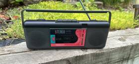 4611gry Soundesign Portable Cassette Am/fm Boombox