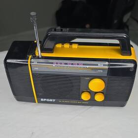 Sport 1042728 Am/fm Stereo Radio And Cassette Player With Built-in Flashlight Black/yellow