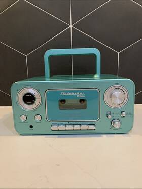 Sb2135bt Studebaker - Bt Series Portable Bluetooth Cd Player With Am/fm Stereo Teal
