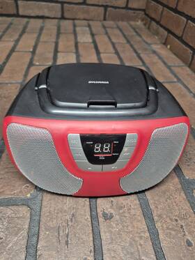 Scrd1025 Sylvania Red Cd Player Boom Box Am/fm Radio Tested Works