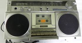 Rts-100s Toshiba Boombox Radio With Tape Player Working Not