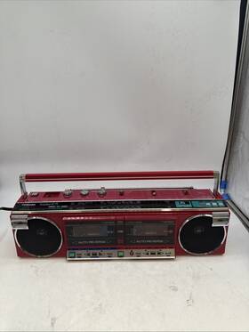 Sf75 Toshiba Vintage Bombeat Boombox - Tested Working