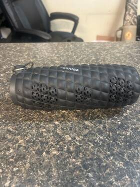 Qui002292 Toshiba Ty-wsp80 Used Bluetooth Portable Speaker Black
