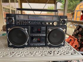 Dx-6000 Trident Vintage Boom Box .trident Very Big. 25x14x5inc. Double Cassette