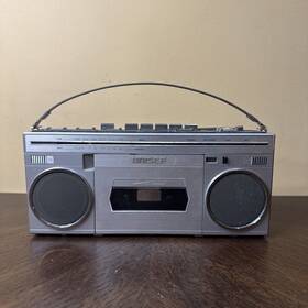 Af-1000 Unisef Vintage Boombox