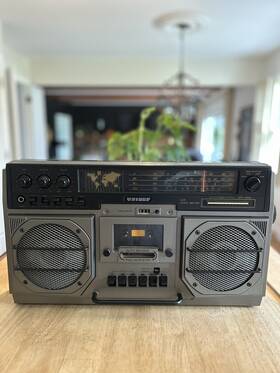 Tu-7000fss Unisef Vintage Boombox
