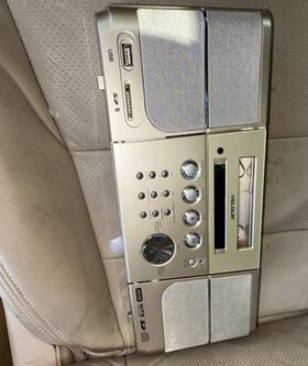 Vel-006 Velour Silver Boombox Cassette Usb Sd Clock Snooze Am/fm