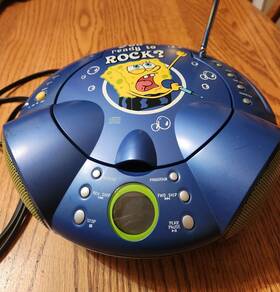 Sb231 Viacom 2003 Spongebob Squarepants Portable Cd Player/am/fm Boombox Works