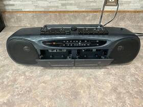 Wpdc-6038r Westinghouse White Portable Am/fm Stereo Radio With Dual Cassette Recorder