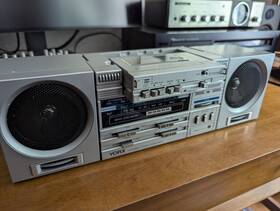 Bp-04r Yorx Very Rare Walkman Boombox Combo Working With Defects Priced To Sell