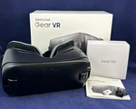 Samsung Gear Vr Oculus SM-R323NBKAXAR Virtual Reality. Fixed Price $19.99.