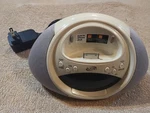 Ilive ICP122W Clock Radio For Ipod And Iphone White 30-PIN Dock Connector. Fixed Price $18.00.