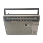 General Electric Vintage Model 7-2660C Am/fm Portable Radio 1980 Ac/dc. Fixed Price $26.50.
