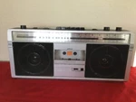 Vtg Goldstar TSR-671 Classic Radio Cassette Recorder. Fixed Price $150.00.