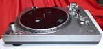 Stanton STR8-30 Turntable Plays Read On.. Fixed Price $125.00.