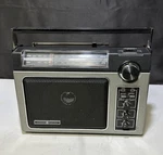 Vintage General Electric Super Radio 7-2880B Long Range Black/silver Working. Fixed Price $90.00.