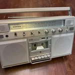 General Electric Boombox Silver Vintage 3-5254A Cassette Am Fm Radio. Fixed Price $116.99.