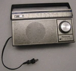 Vintage Panasonic Fm/am 2-BAND Receiver/radio RF-557 , Working. Fixed Price $19.90.