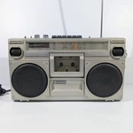 Hitachi TRK-7000AU Vintage Cassette Radio Boombox Fm SW1 SW2 Mw Way 4 Speaker. Fixed Price $108.60.